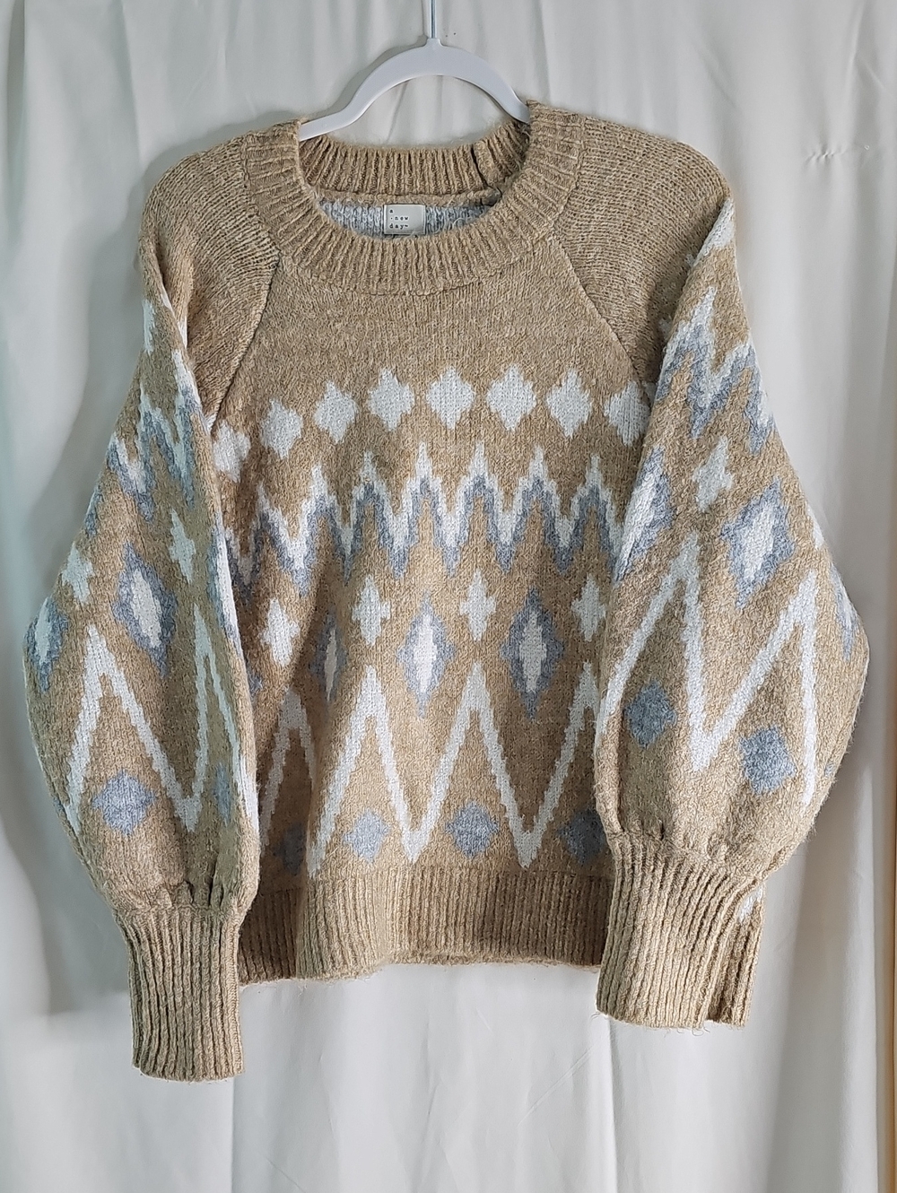 a new day Beige, White & Light Blue Geometric Crewneck Sweater